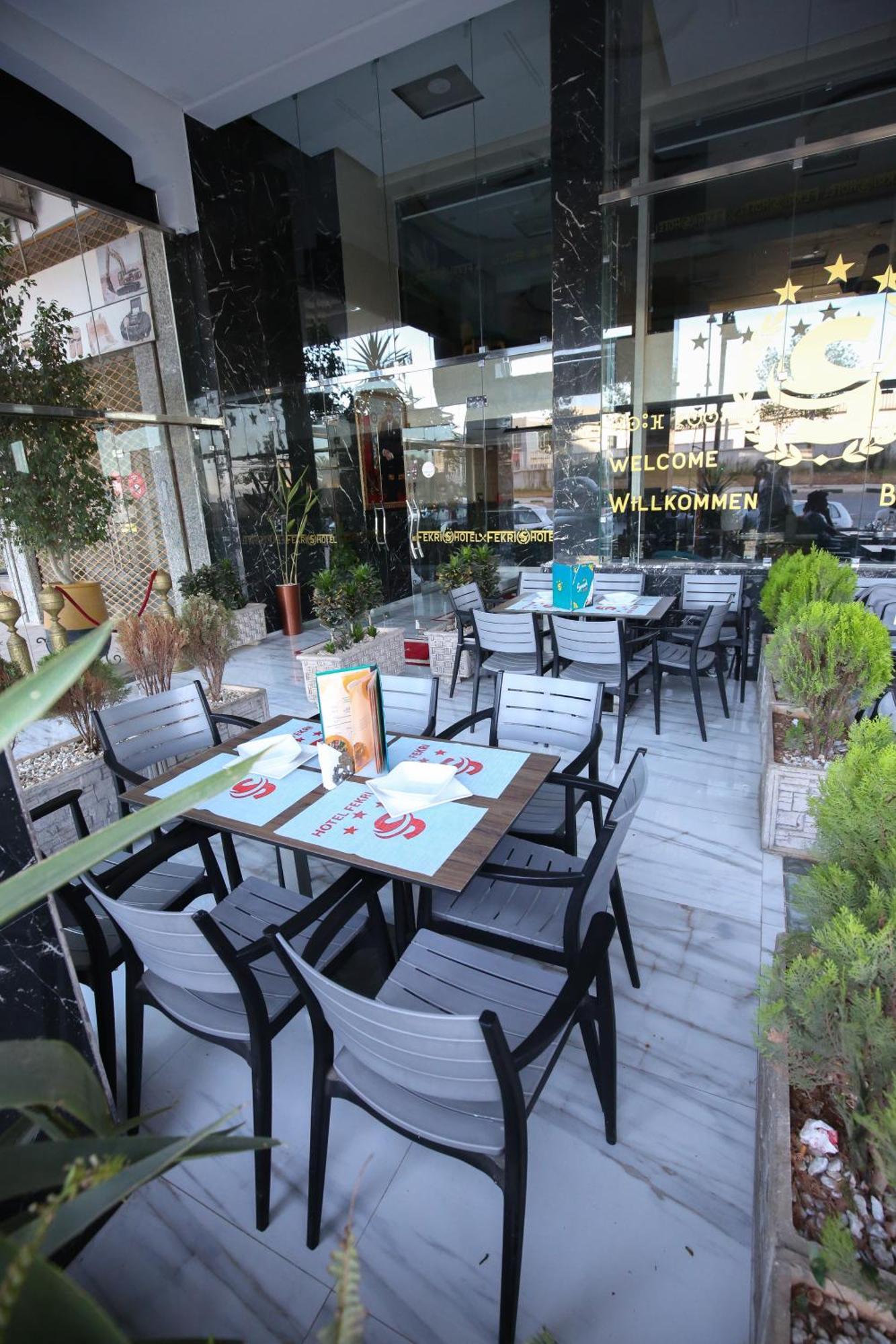 Fekri Hotel 梅克内斯 外观 照片