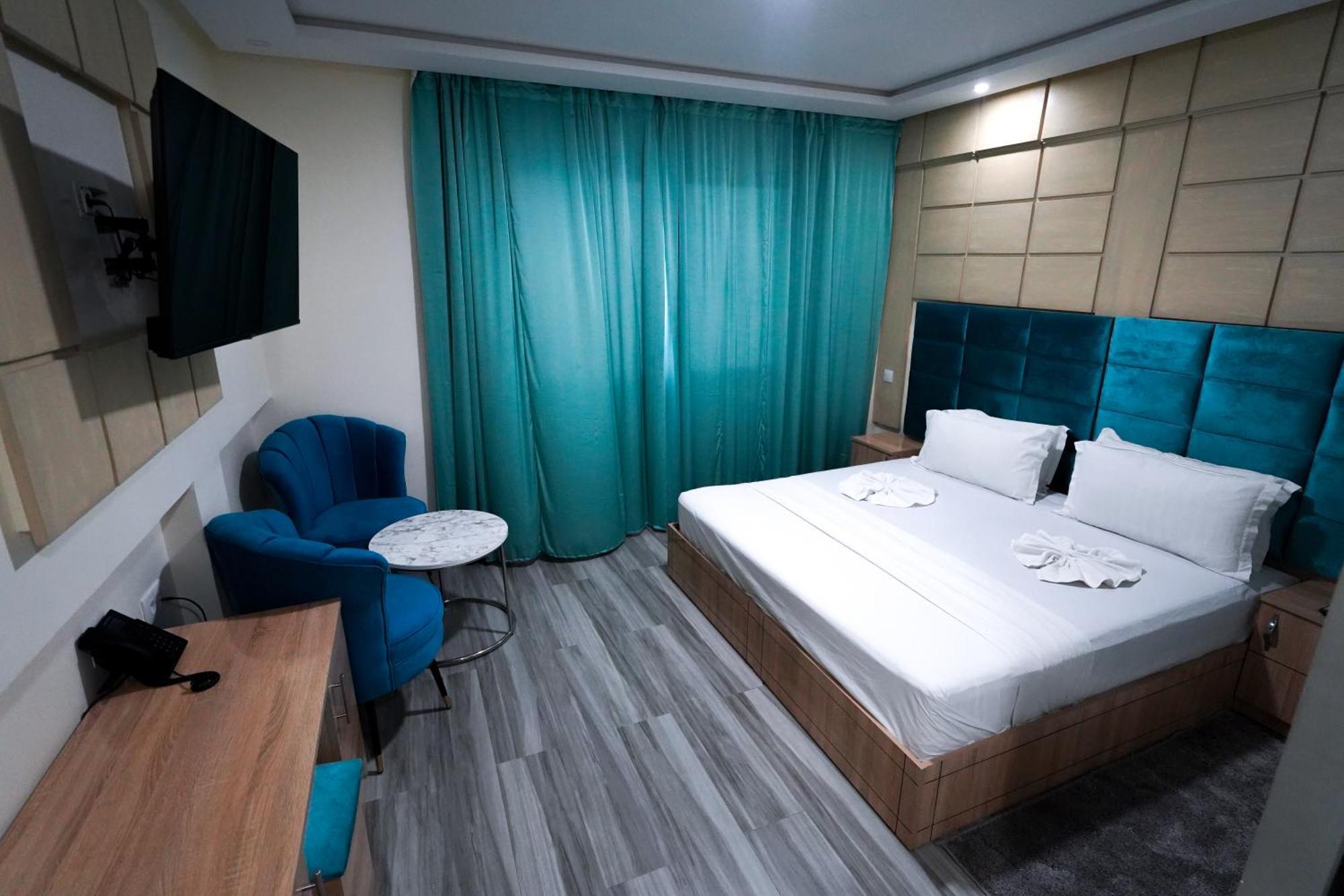 Fekri Hotel 梅克内斯 外观 照片