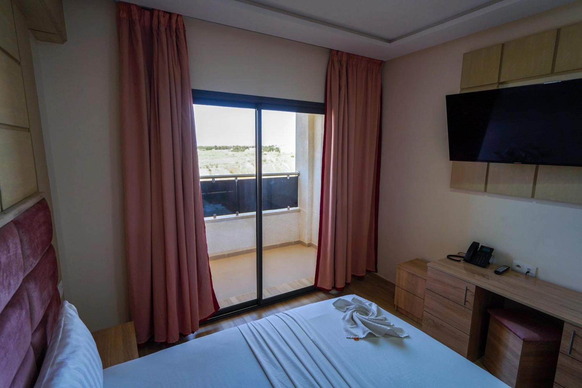 Fekri Hotel 梅克内斯 外观 照片