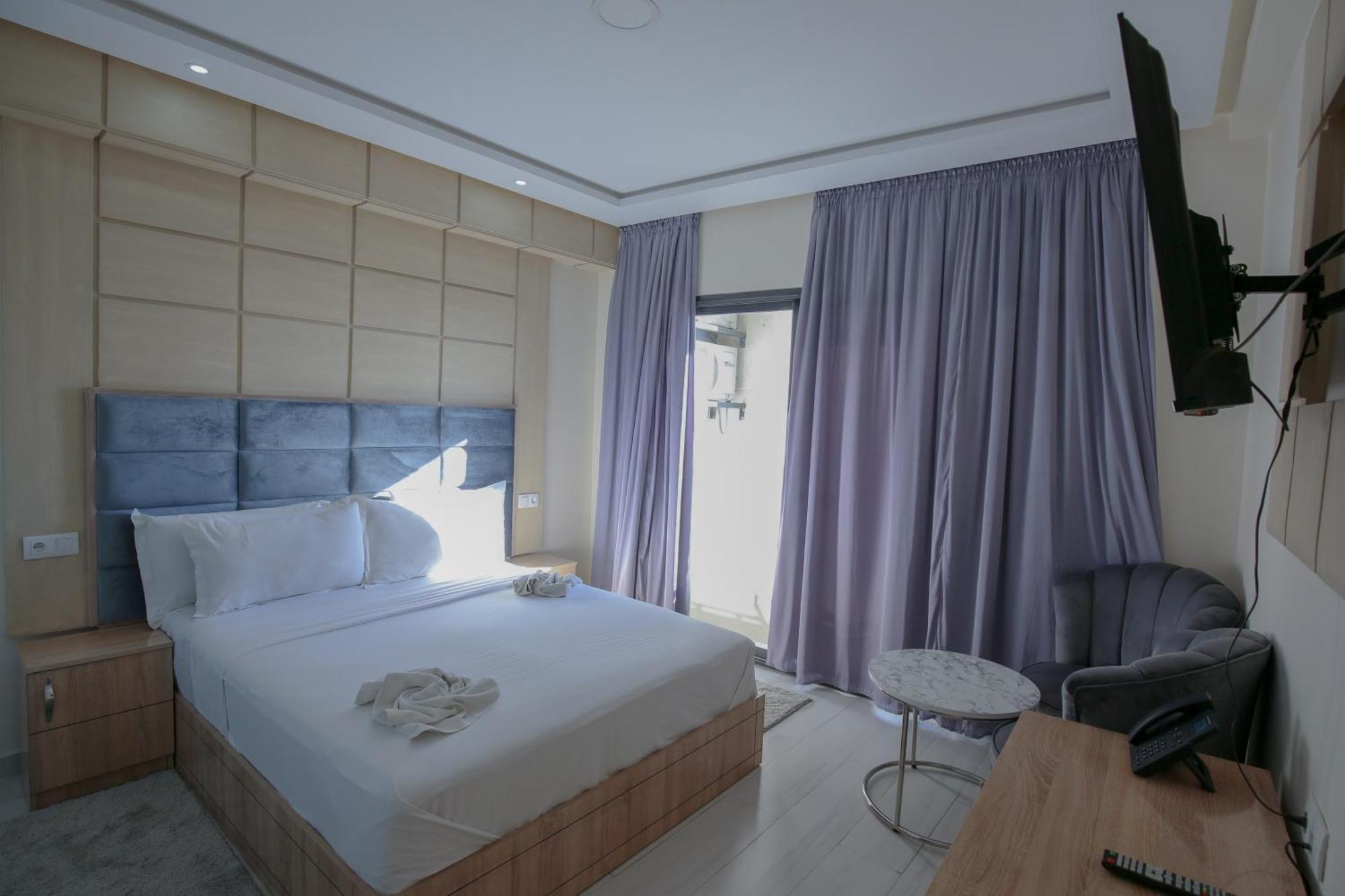 Fekri Hotel 梅克内斯 外观 照片